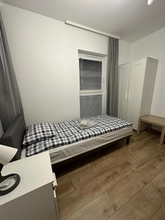 Pruszkowskie Mieszkanko Buitenkant foto